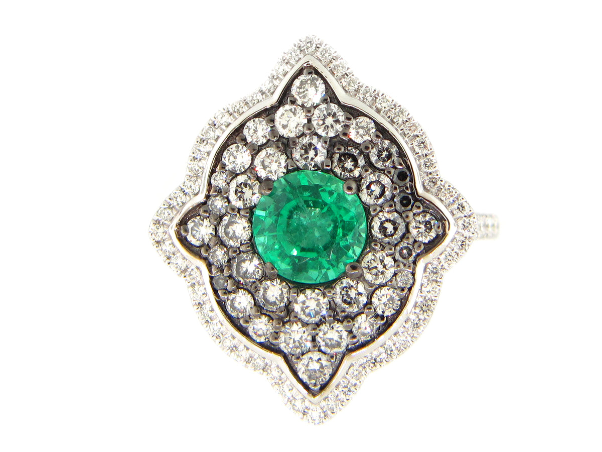 EMERALD & DIAMOND RING, 18KW (O)