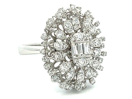DIAMOND LARGE CLUSTER RING, 18KW (N)