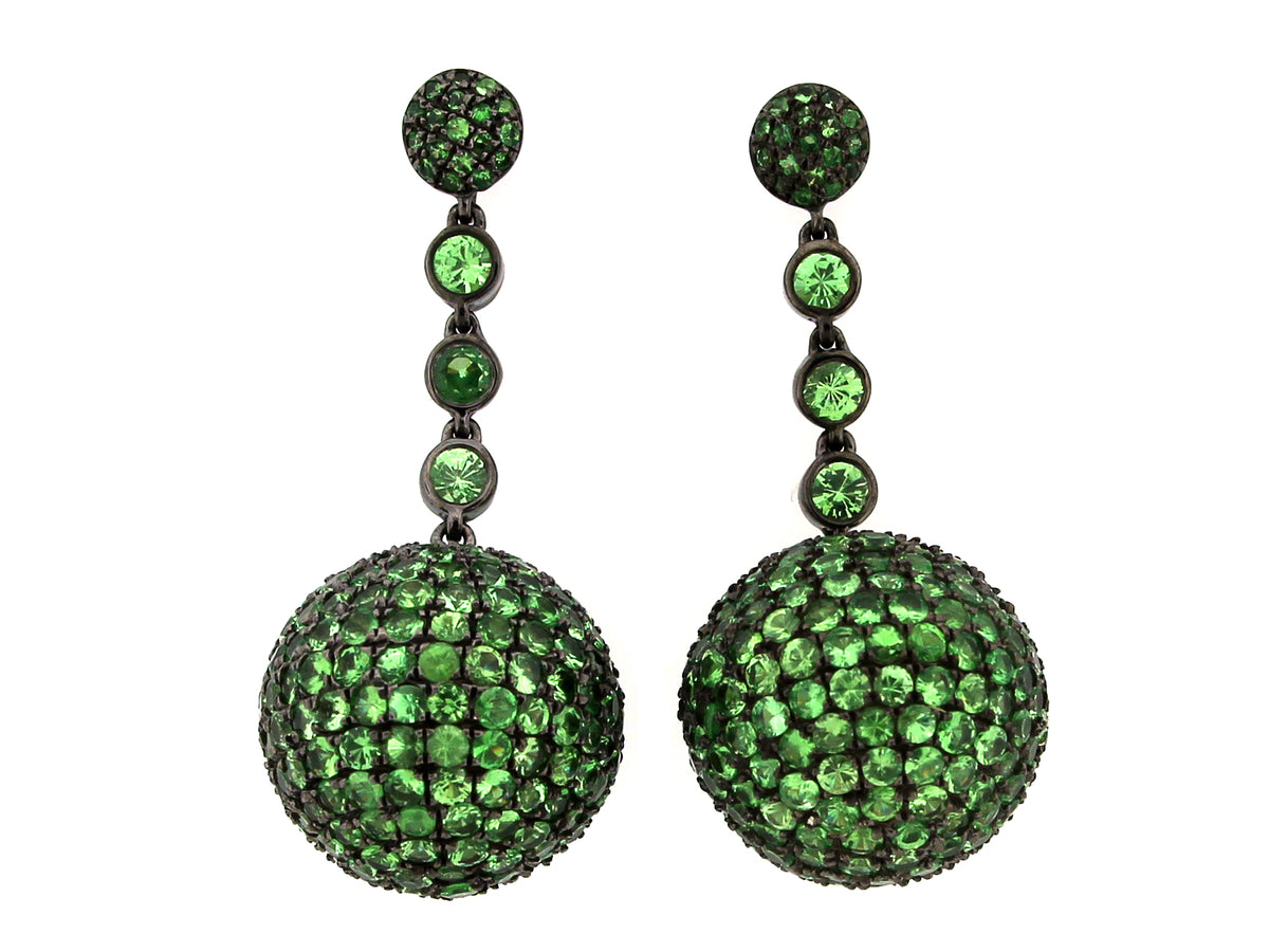 TSAVORITE EARRING, BLACK FINISH, SILVER (N)