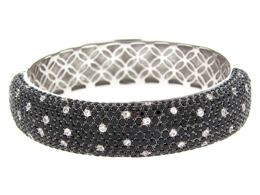 BLACK SPINEL & WHITE SAPPHIRE BANGLE, SILVER (N/H)