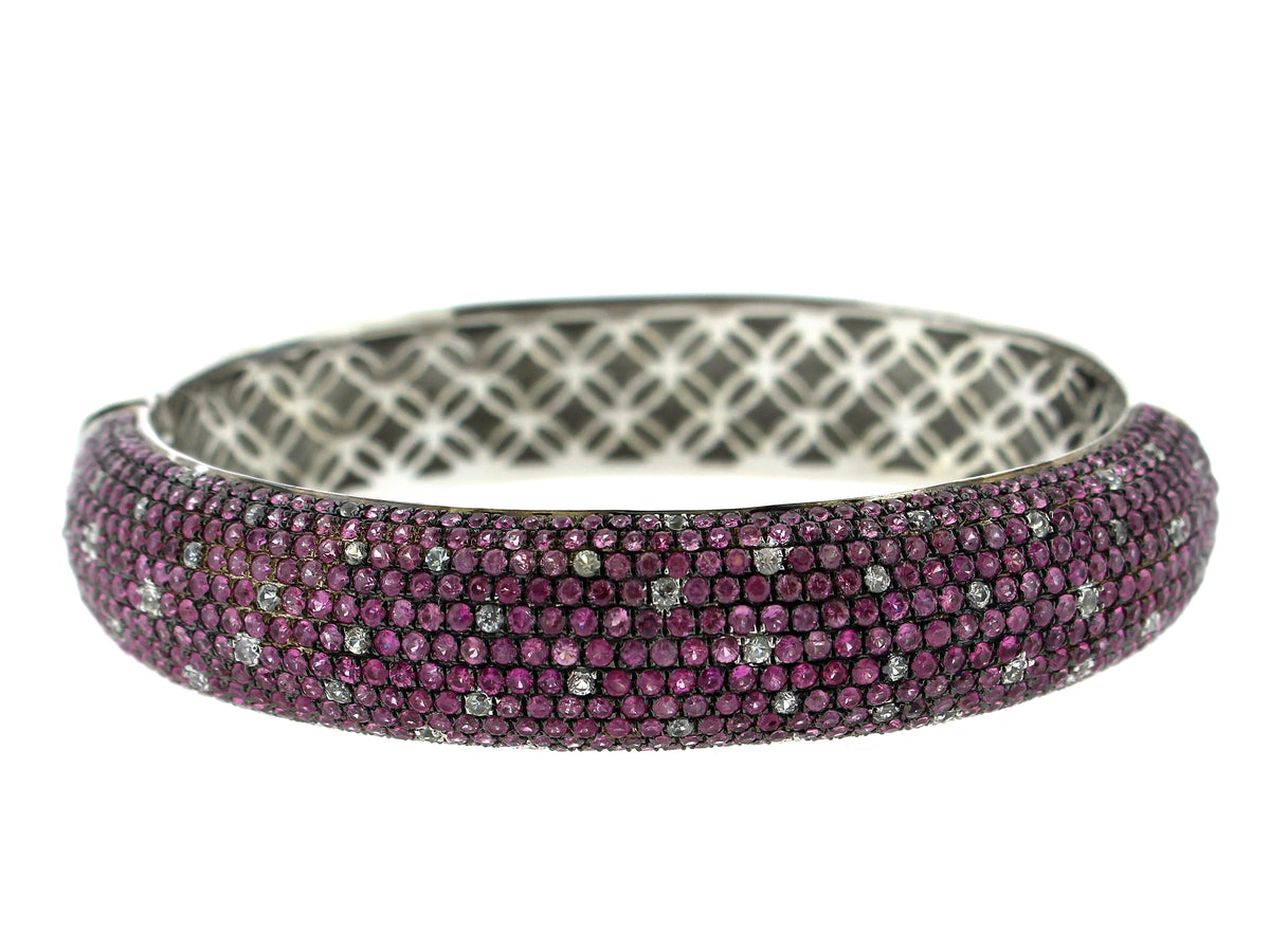 PINK & WHITE SAPPHIRE BANGLE, SILVER (H)