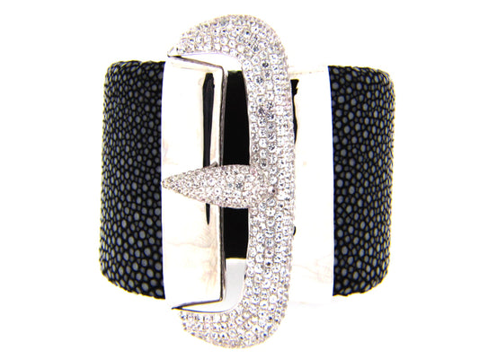 WHITE SAPPHIRE BLACK STINGRAY BANGLE