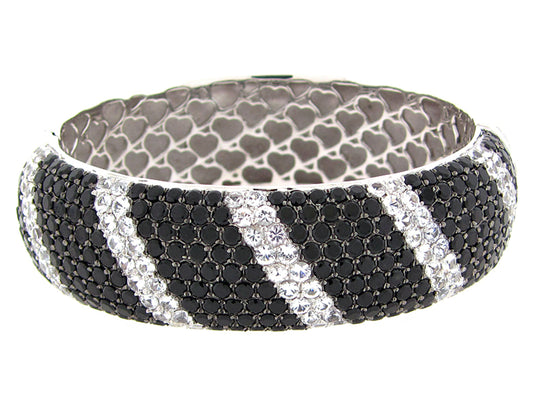 BLACK SPINEL & WHITE SAPPHIRE BANGLE, SILVER (N/H)