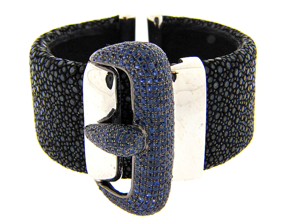 SAPPHIRE BLACK STINGRAY BANGLE, SILVER (E)
