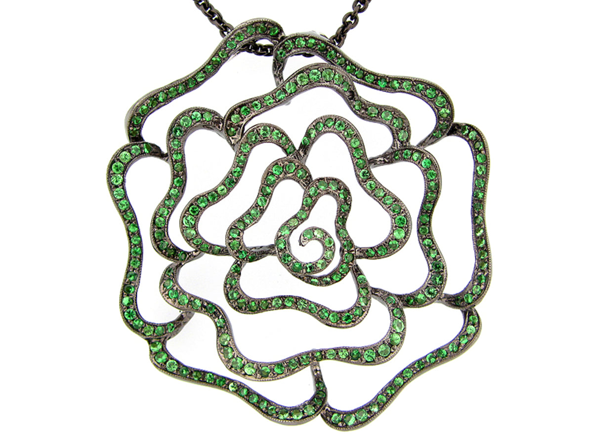 TSAVORITE PENDANT, BLACK FINISH, 30" CHAIN, SILVER (N)
